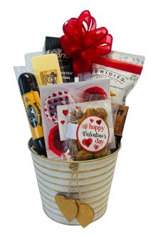 Sensational Meat & Cheese Lovers Gift ($75)